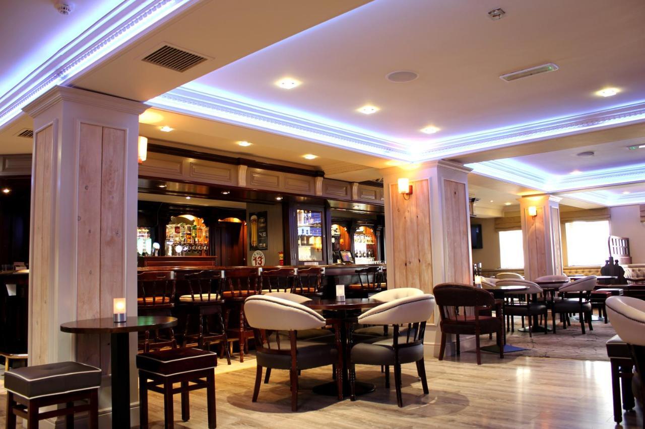 فندق The Bailie, Main St Bailieborough, A82T6C6 كافان المظهر الخارجي الصورة